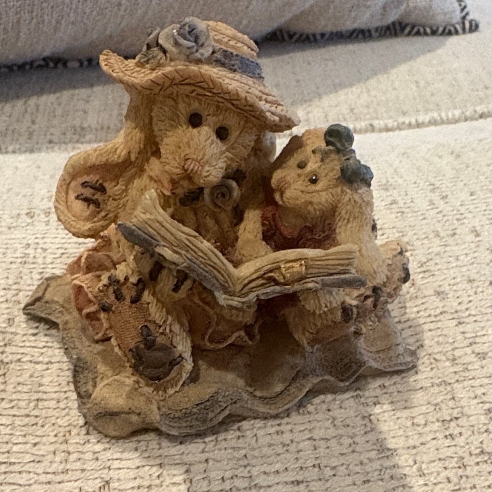 Boyds Bears Daphne‎ & Eloise Women's Work 1994 Figurine